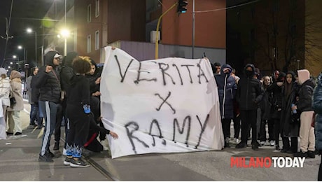 La manifestazione in memoria di Ramy Elgaml per una Milano antirazzista