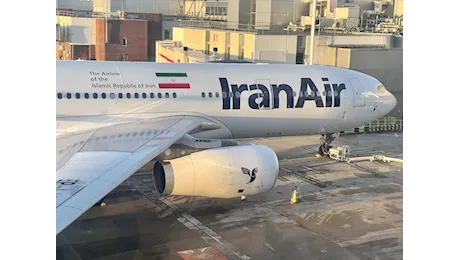 Iran Air di nuovo nella blacklist dell’Ue: sparirà dai cieli europei (e in Italia da Roma e Milano)