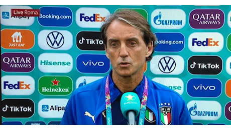 Mancini posta un ricordo di Mantovani, i tifosi arabi: “Torna in Italia”