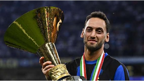 Calhanoglu torna alla Pinetina dopo la sbandata Bayern: dal flirt al chiarimento social ai tifosi