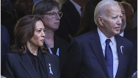 Staff di Kamala Harris all'attacco di Biden per la sconfitta contro Trump, l'accusa sulla corsa elettorale Usa