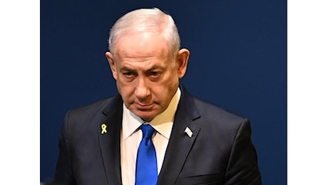 Razzo di segnalazione contro casa Netanyahu, premier e familiari assenti