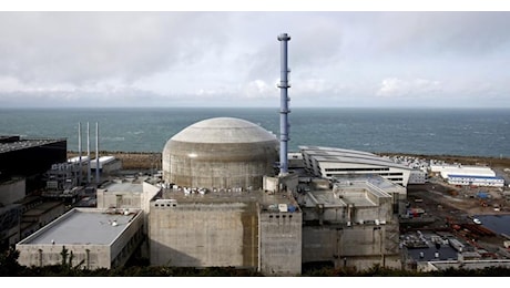 Francia, entra in servizio il reattore nucleare Epr di Flamanville: ecco costi e numeri