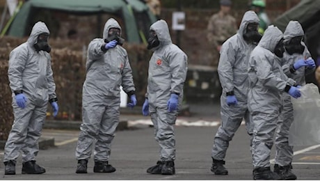 Le carte dei servizi inglesi su Kirillov, così ha aiutato a “distribuire queste armi barbariche”: i gas, il lanciarazzi termobarico TOS-2 e il novichok