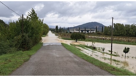 Maltempo a Orvieto: straripa il fosso del Poggettone, chiusa la strada di Ponte Giulio