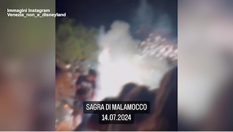 Venezia, paura alla sagra di Malamocco per fuochi d'artificio caduti tra i partecipanti