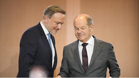 Crisi di governo in Germania: Scholz licenzia il ministro delle Finanze Lindner