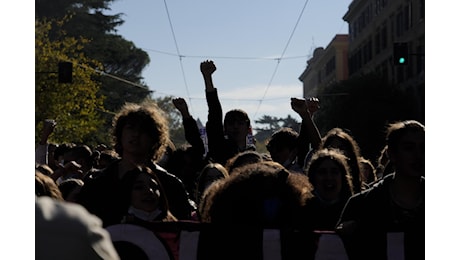 Manifestazione a Roma venerdì 18 ottobre 2024, orari e percorso del corteo: strade chiuse e bus deviati