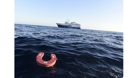 Lampedusa, cresce a dismisura il numero di sbarchi: quasi 1000 nelle ultime 24 ore