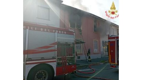 Incendio in un appartamento a Cesano Maderno, due feriti gravi