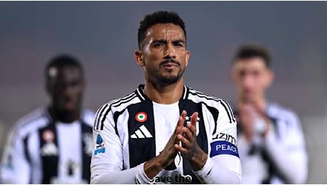 Repubblica - Danilo dice sì al Napoli, i partenopei devono trovare l'accordo con la Juve