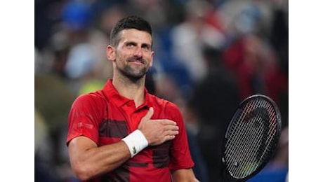 Djokovic batte Fritz e raggiunge Sinner in finale a Shanghai