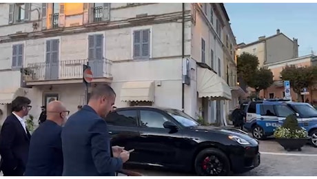 G7 Salute, il corteo di Maserati dei ministri arriva a Numana: brindisi di benvenuto e cena gourmet vista mare