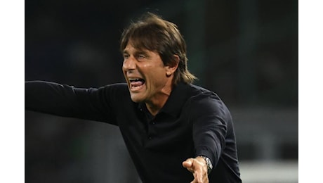 Conte sul sogno Scudetto: “Calendario non impegnativo. Tifosi sognino, ma piedi per terra”