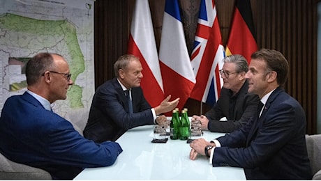 Il vertice in Ucraina dei leader Ue, Meloni si collega da remoto: Tregua di 30 giorni