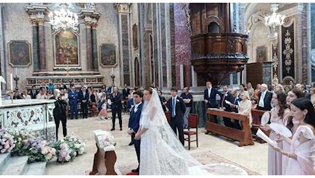 Alessandro Vespa e Isabella hanno detto sì. Nozze in Puglia tra amici e carrellata di vip