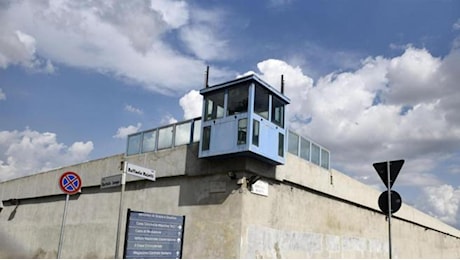 Roma, detenuto si impicca in cella a Rebibbia: è il 59esimo suicidio da inizio anno