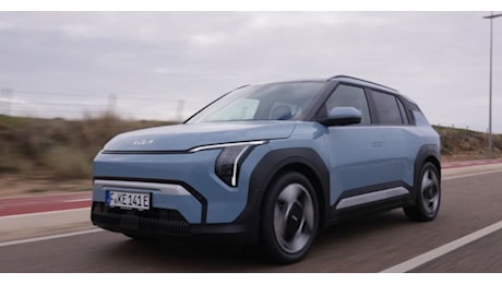 IL VIDEO. Kia EV3, il suv elettrico compatto con 600 km di autonomia