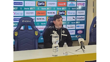 Juve Stabia - Cesena 1-0. Tutta l'amarezza di Mignani: «è mancato il furore agonistico, sconfitta giusta»