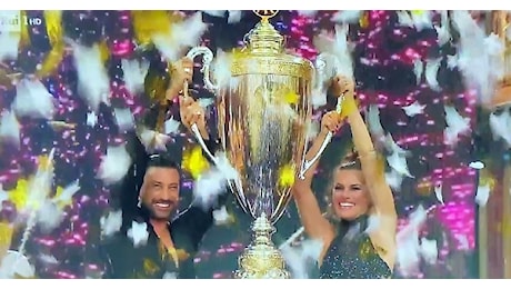 Bianca Guaccero e Giovanni Pernice, chi ha vinto Ballando con le stelle 2024: nella finale superati Federica Pellegrini e Pasquale La Rocca