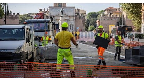 Perquisizioni in Campidoglio, frode da 100 milioni. Faro sui fondi Giubileo