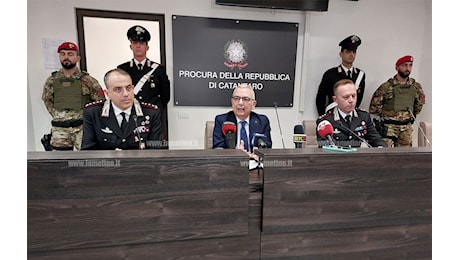 Operazione 'Artemis' contro mafia e droga nel Lametino, Capomolla: 'Cosca con monopolio di cocaina e marijuana, arrestati 2 carabinieri' - I NOMI