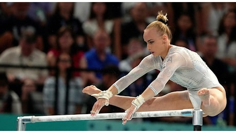 Alice D'Amato, la passione nata a 7 anni e le gare con la sorella gemella: chi è la ginnasta medaglia d'argento (dietro solo a Simone Biles)