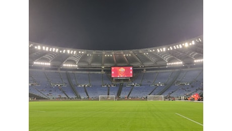 Roma-Inter, spunta un nuovo striscione: “la Roma mai si arrenderà”