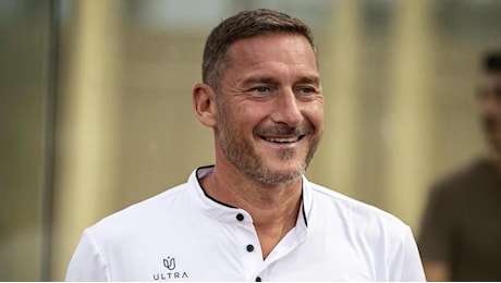 Totti insiste: «Ritorno in serie A? Non scherzo, due squadre si sono affacciate, vediamo il fisico...»