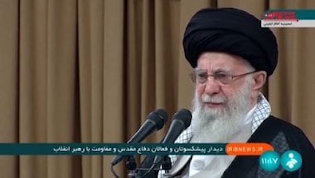 Raid Israele in Libano, Khamenei: Uccisione dei leader non distrugge Hezbollah