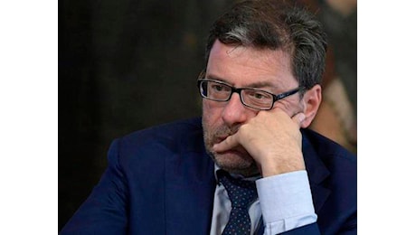 Manovra, Giorgetti: “Pensioni tutelate e sostegno a famiglie bisognose”