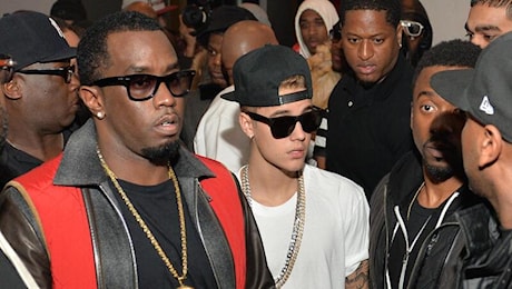 Sean Diddy Combs, che rapporto c’è tra lui e Justin Bieber? E davvero solo il suo “mentore musicale”? Intanto ricompare un video in cui il cantante a 15 anni è in stato confusionale dopo un suo party…