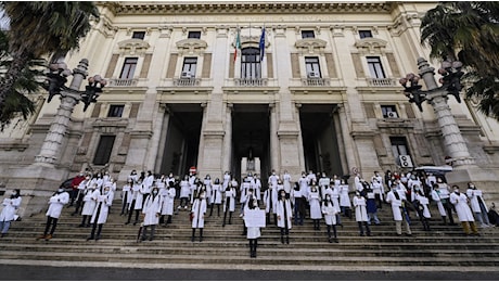 Un'idea per la sanità: riuniamo i medici di base in studi associati