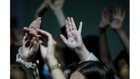 Il caos della Cop29: «Non c'è azione per il clima dove non c'è pace»