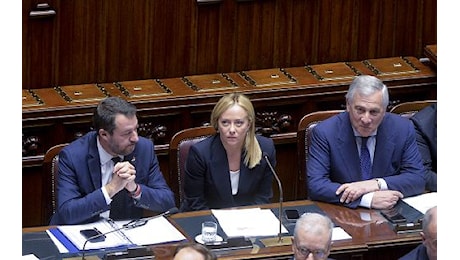 Su canone Rai e sanità guerriglia Fi-Lega, e Meloni si infuria