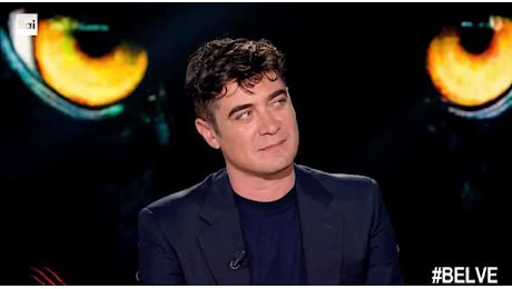 Fagnani a Scamarcio: «Che belva si sente?» L'attore di Andria, risponde: «Un leone come quello della Fidelis» - video