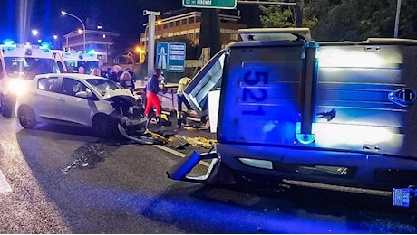 Auto travolge tre agenti della Municipale. Al volante un carabiniere ubriaco