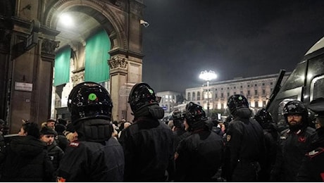 Media belgi: “Anche una coppia di inglesi tra gli aggrediti in piazza Duomo a Milano”