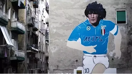 Boom di turisti al murale di Maradona: solo il Colosseo è visitato di più