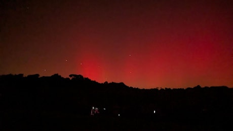 Aurora boreale, lo spettacolo nei cieli della Toscana. Le foto dei lettori