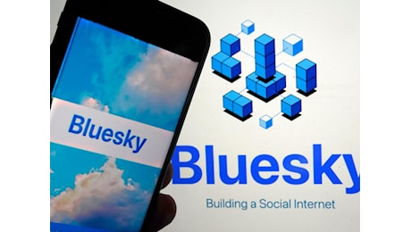 Bluesky, l'esodo in massa da X porta 2,5 milioni di nuovi utenti