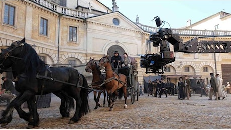 Leopardi porta Mantova in tv: in onda su Rai 1 la miniserie girata in città