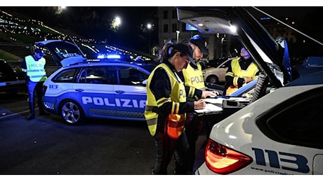 Attentato di Magdeburgo, la Polizia italiana alza la vigilanza sui mercatini di Natale. Mattarella: «Fermo e determinato contrasto al terrorismo»