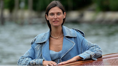 Bianca Balti comincia la chemio, un passo alla volta