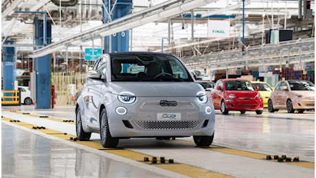 Fiat 500 elettrica, nuovo stop alla produzione a Mirafiori