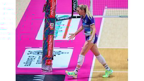 Velasco: Sono quasi fuori... L'Italia del volley riparte da Novara Velasco: Sono quasi fuori... L'Italia del volley riparte da Novara