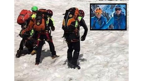 Alpinisti dispersi sul Gran Sasso, soccorritori scendono a valle