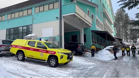 Gran Sasso, si tenterà il sorvolo in elicottero per cercare i due alpinisti dispersi