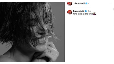 Bianca Balti inizia le cure e mostra una cicatrice su Instagram: Un passo alla volta