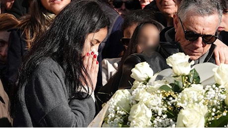 Le foto del funerale di Luca Perazzini, morto sul Gran Sasso